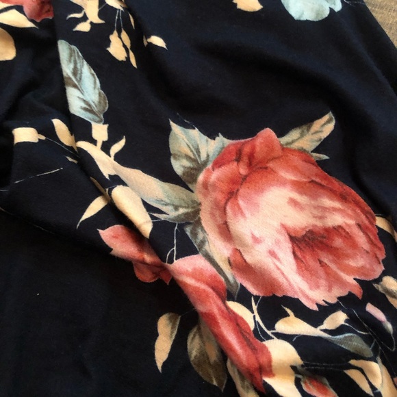 Boutique Floral Cami - Picture 4 of 4